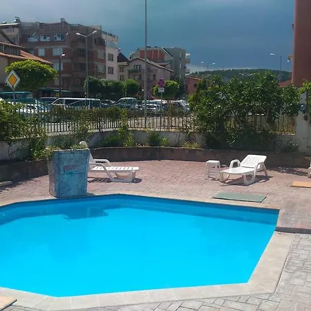 아파트 Terrace Under The Stars